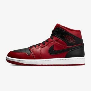 Air Jordan 1 Mid Red Black 7.5 NEW Sneaker NWT Men Boys